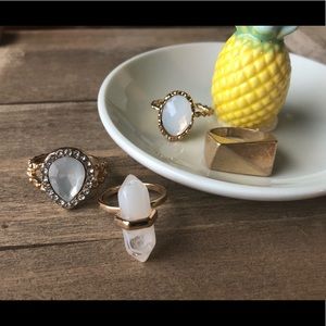 NWOT Gold Fashion Rings